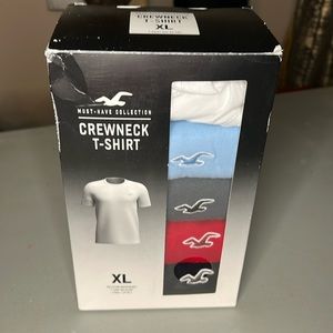 NEW IN BOX Hollister XL Crewneck T-Shirts